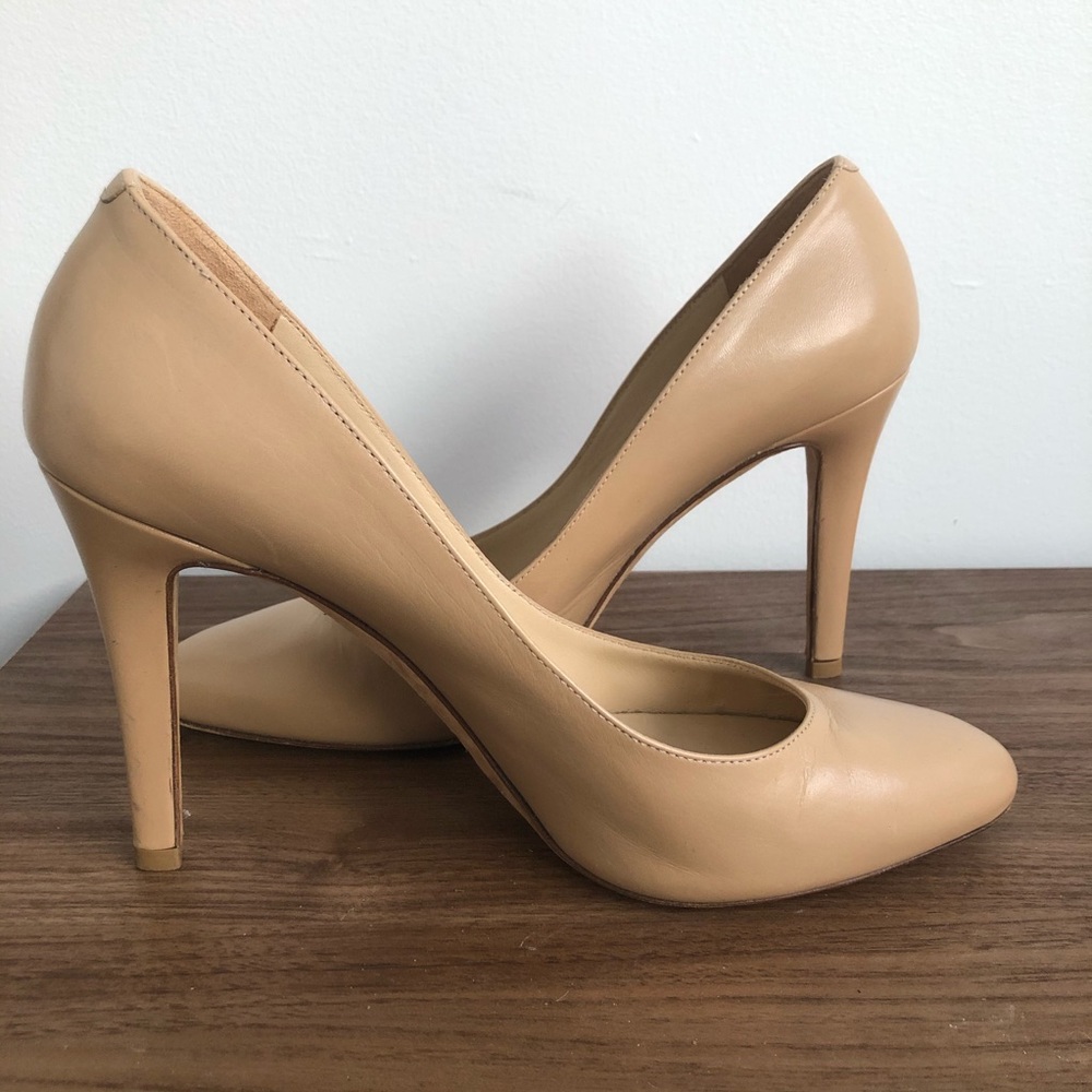 Nude Jimmy Choo Almond Toe Pumps Sz 37